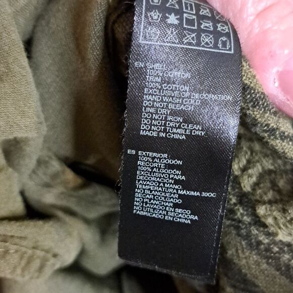 Forever 21 Army green button jacket down size medium - Picture 5 of 5